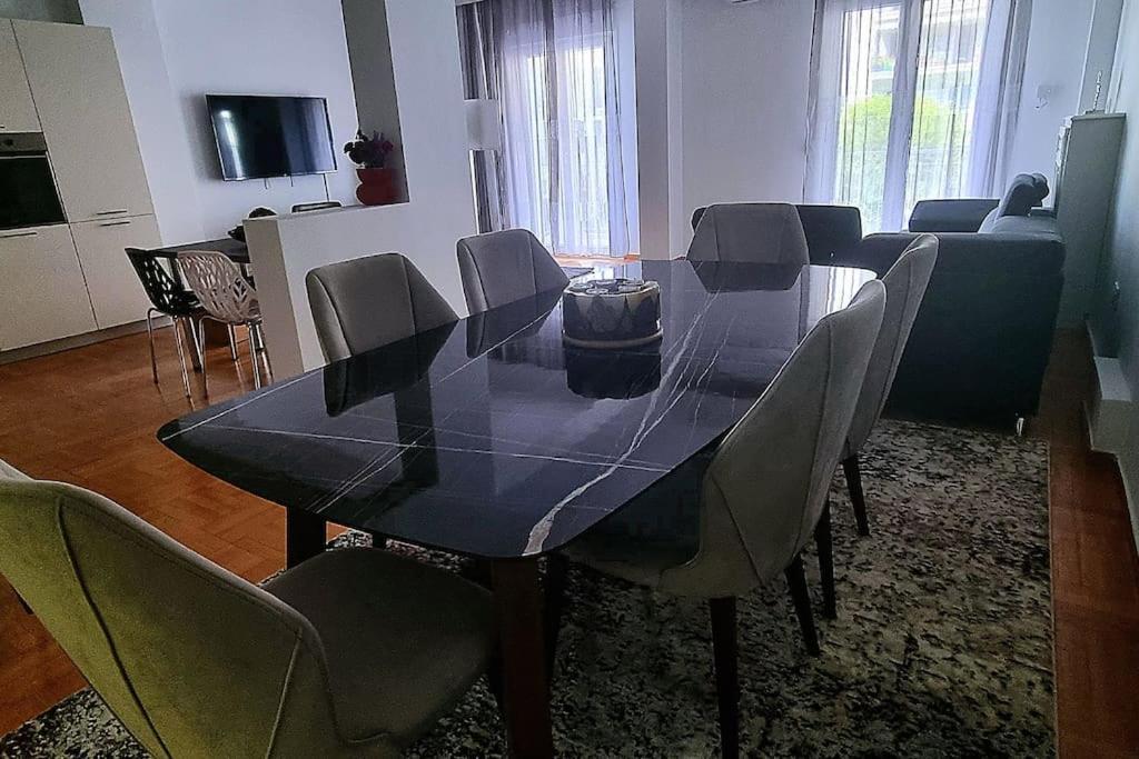 Petite Palace Aristotelous 2 Tesalonika Bagian luar foto